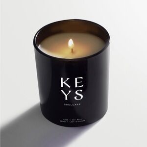 Keys Soulcare signature Sage + Oat Milk Candle